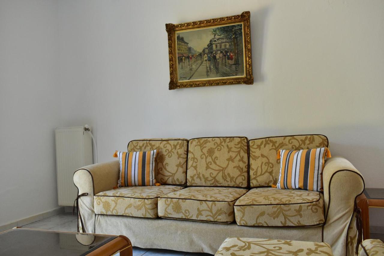Villa White Clam Vintage House With Sea View & Garden à Makrigialos Extérieur photo