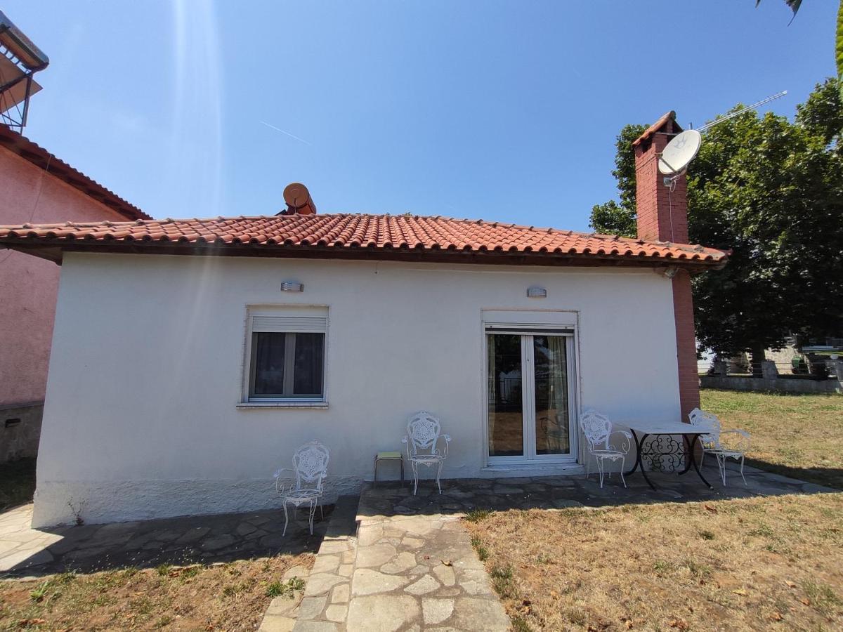 Villa White Clam Vintage House With Sea View & Garden à Makrigialos Extérieur photo